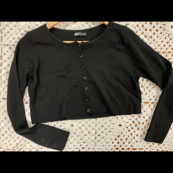 ⚡️SHEIN⚡️ cropped form fitting sweater. Size L - Picture 3 of 3
